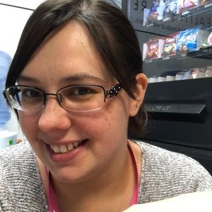 Meet your Posher, Nicole